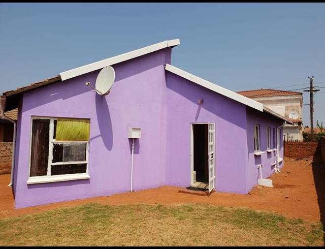 3 BEDROOM HOUSE FOR SALE IN SOSHANGUVE EAST